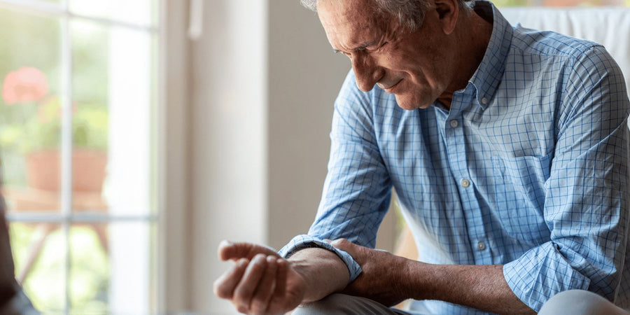Can Red Light Therapy help Arthritis? - Baxter Blue